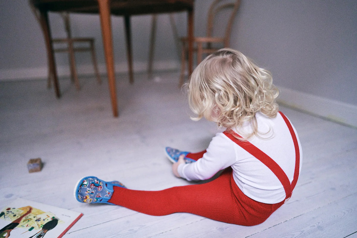 Silly Silas - footed cotton tights - love red