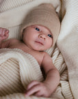 HVID - Newborn beanie - fonzie - sand