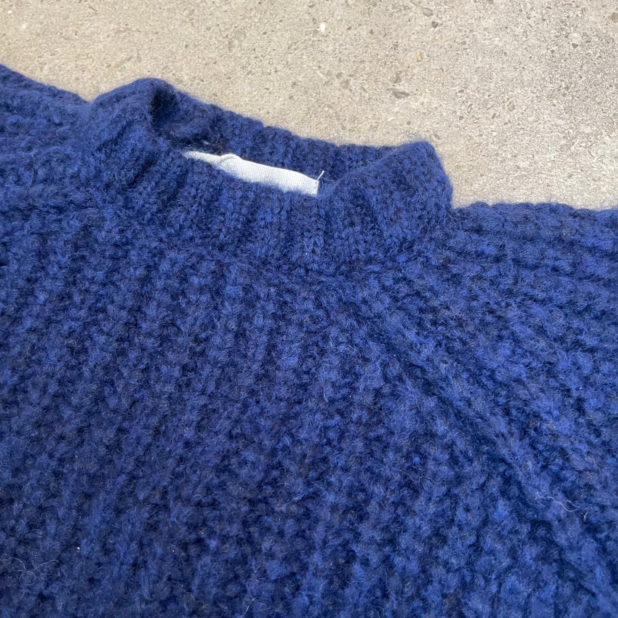 Pequeno tocon - wool sweater - cobalt blue