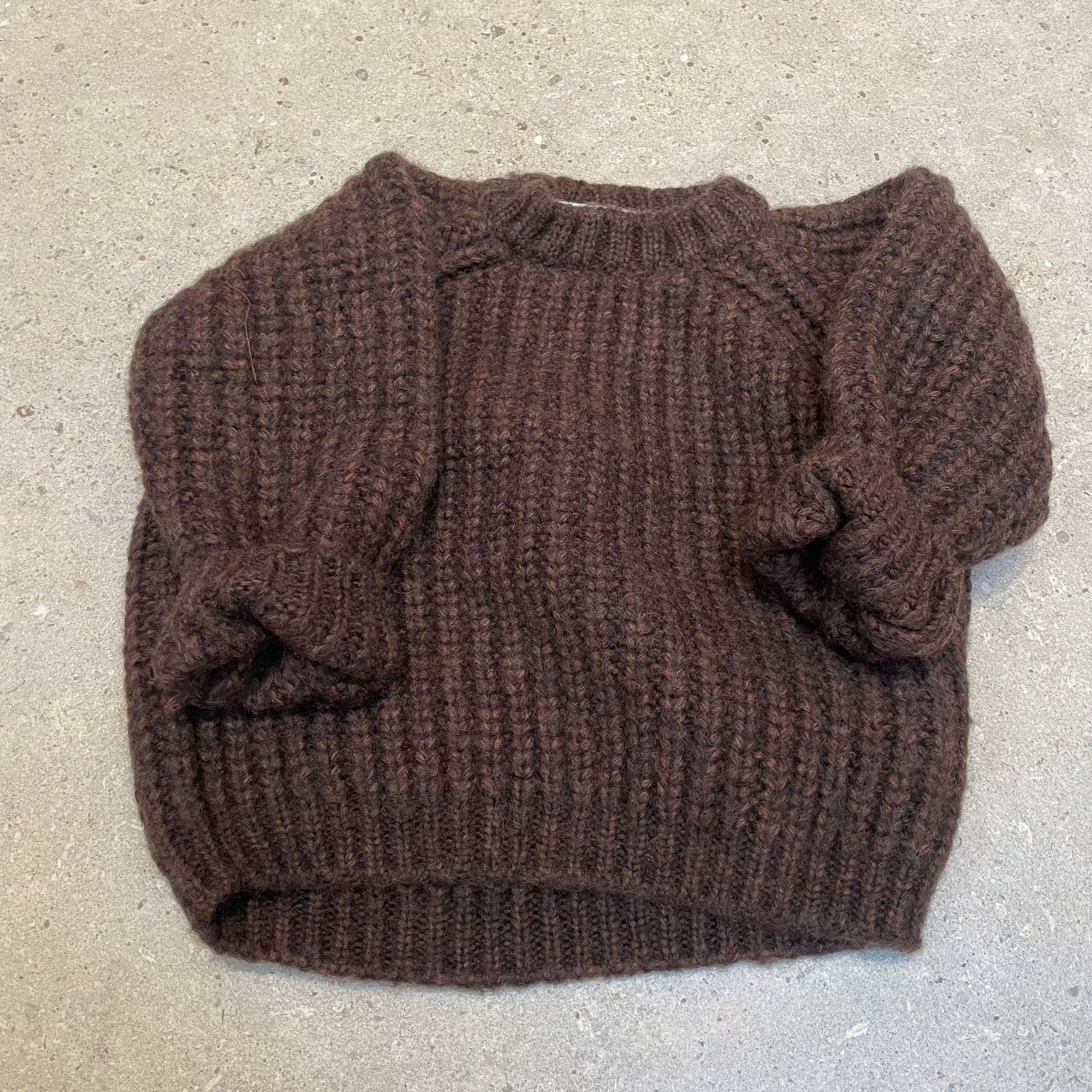 Pequeno tocon - wool sweater - brown