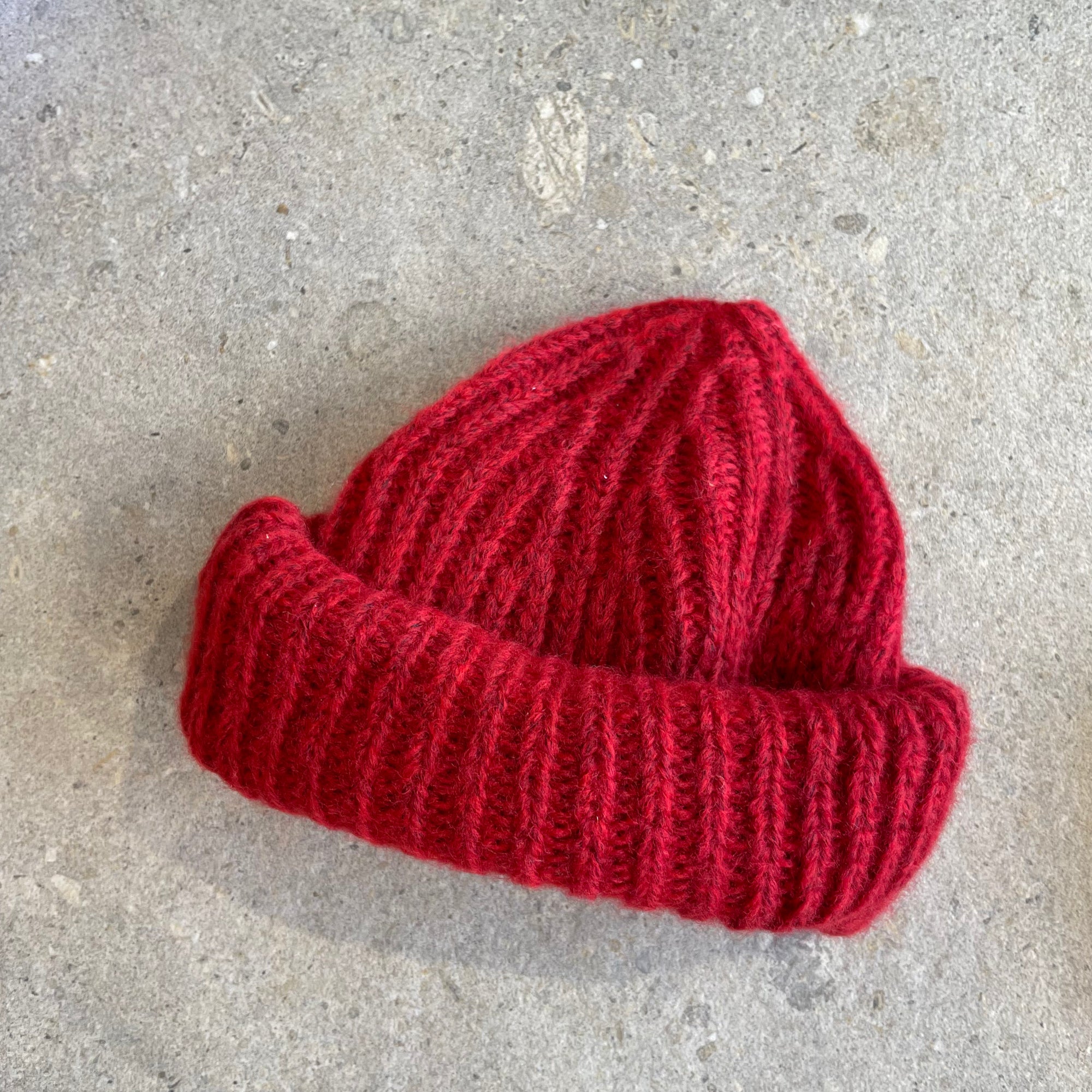 Pequeno tocon - 7024 - chunky wool beanie - red