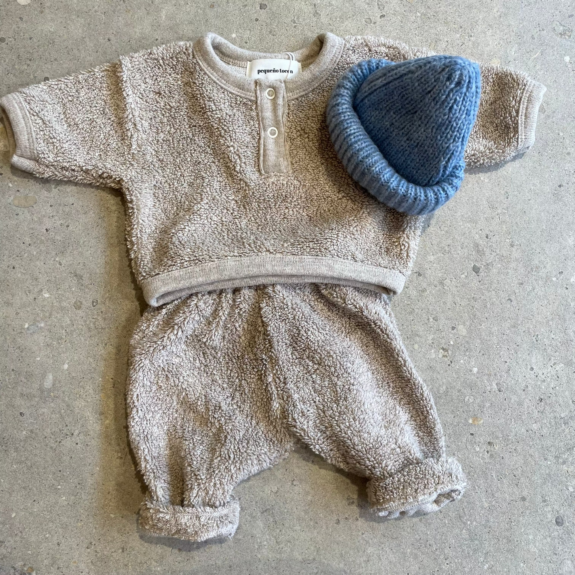 Pequeno tocon - 1085 - soft teddy sweater - tan