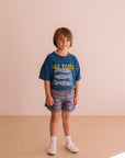 We are kids - dylan tee - bright blue los peces