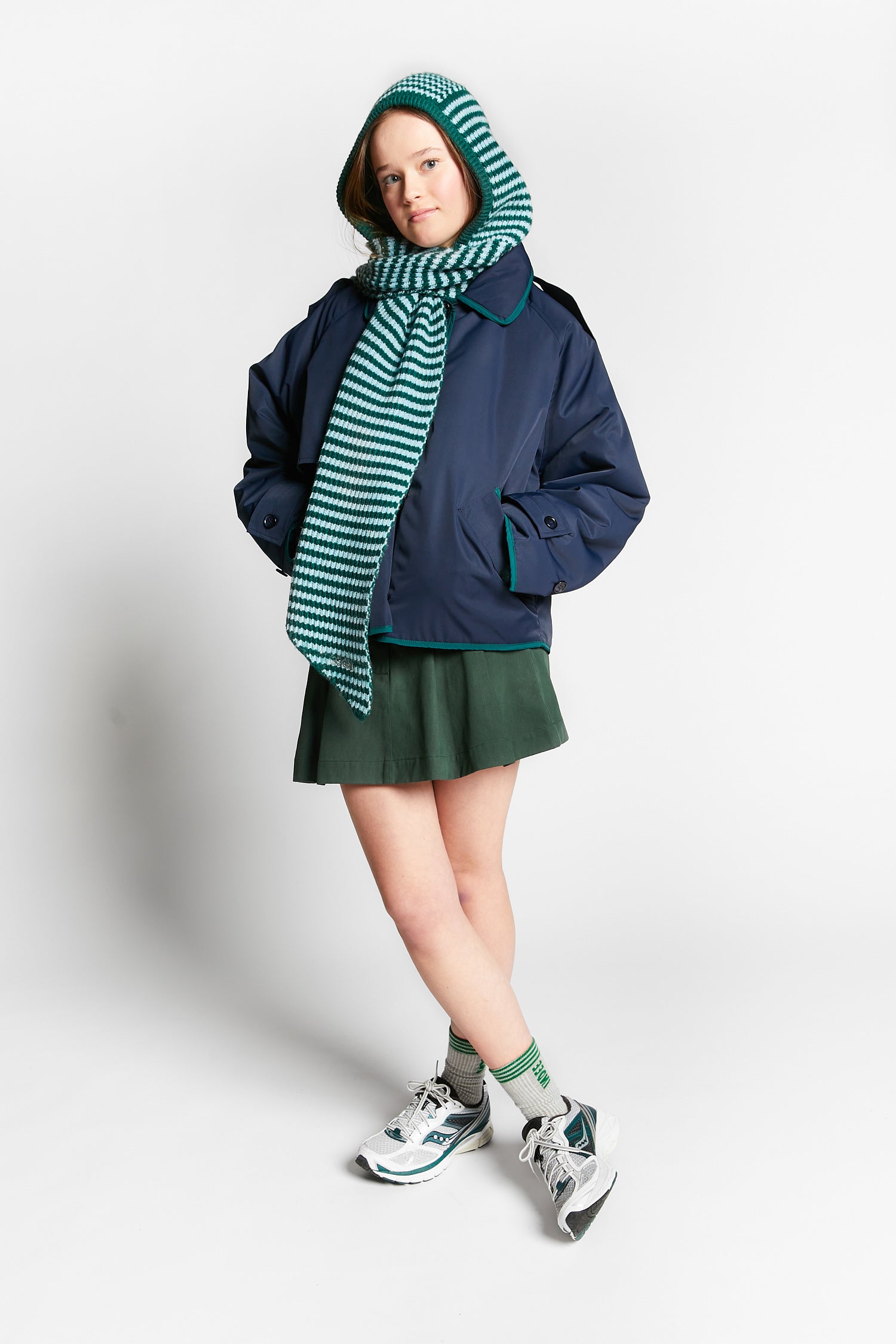 Indee - waoww - stripe scarf with hood - green
