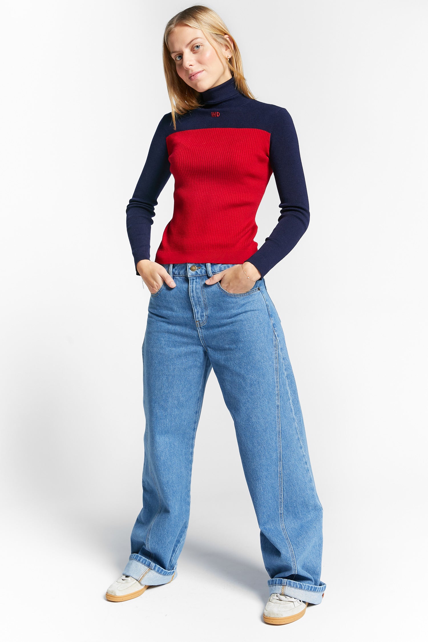 Indee - wapiti - fitted high neck pullover - flame red