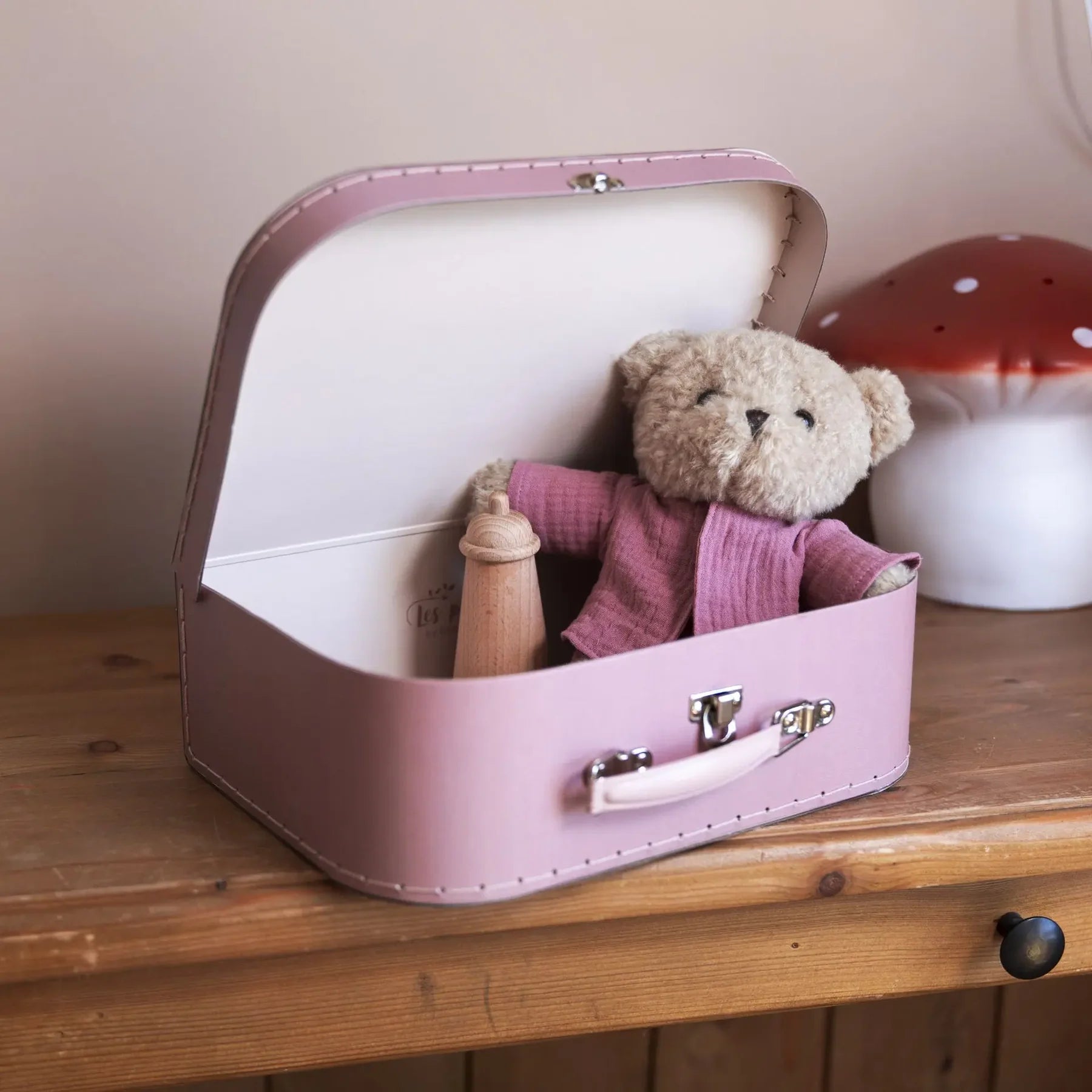 Egmont toys - Morrissette - teddy bear with clothes &amp; suitcase