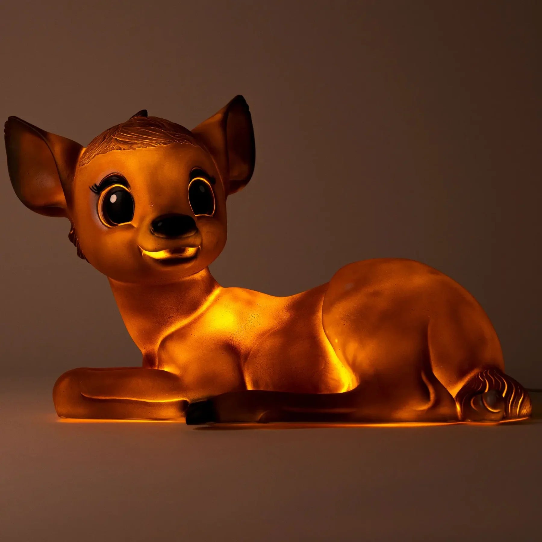 Egmont toys - lying fawn lamp