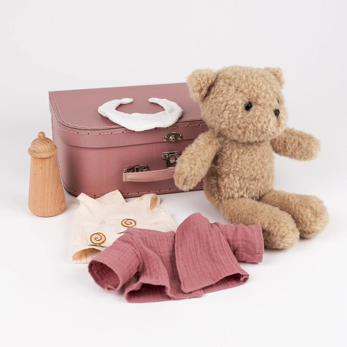 Egmont toys - Morrissette - teddy bear with clothes &amp; suitcase