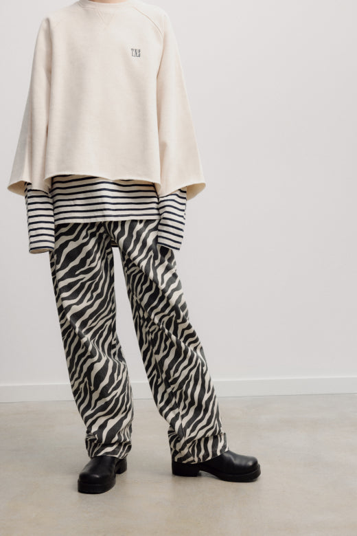 The New Society - teens - barrel denim trousers - zebra
