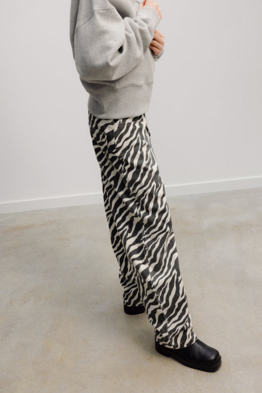 The New Society - teens - barrel denim trousers - zebra