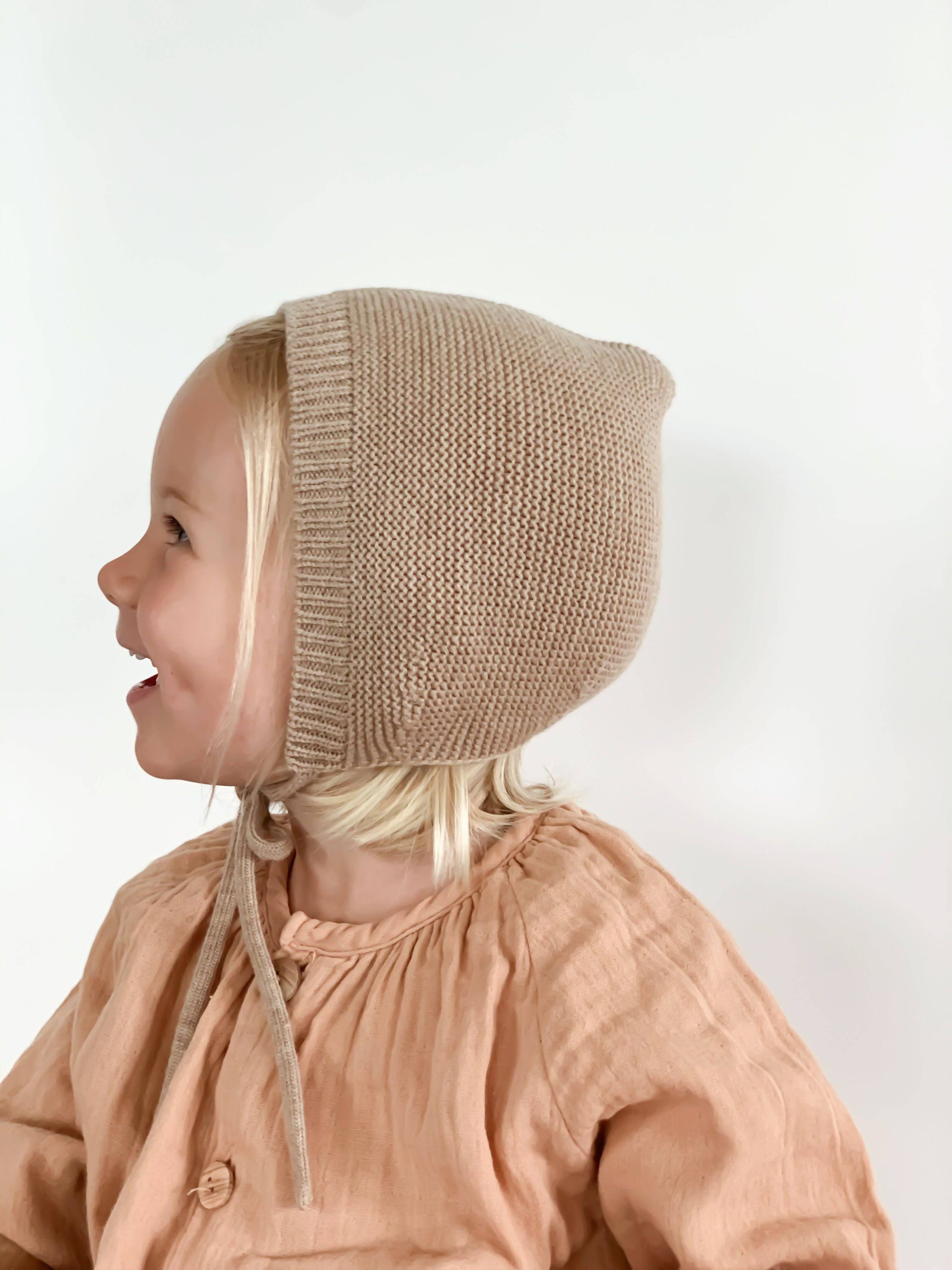 HVID Bonnet Dolly Sand - Hyggekids